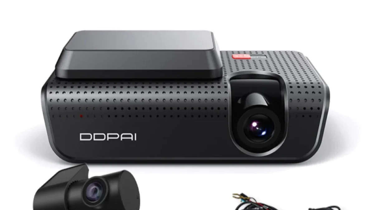 DDPAI X5 Pro Dual DashCam, 4K Front & 1080p Rear, upto 160GB
